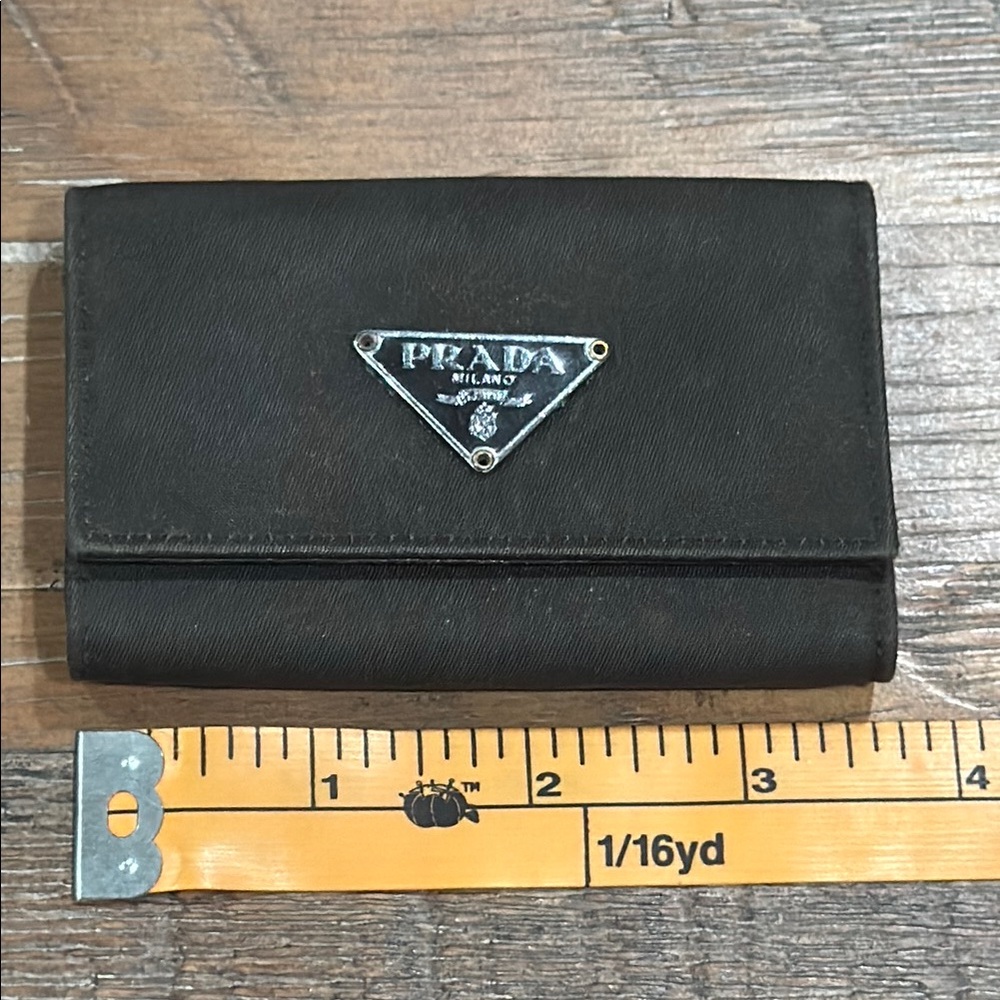 Prada Tri-Fold Key Case (Black) - Picture 3 of 12
